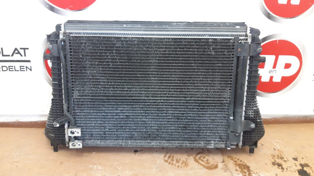 VW Passat B7 Intercooler 3C0145805AM