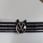 VW TOURAN 5T grille with R-Line logo / emblem