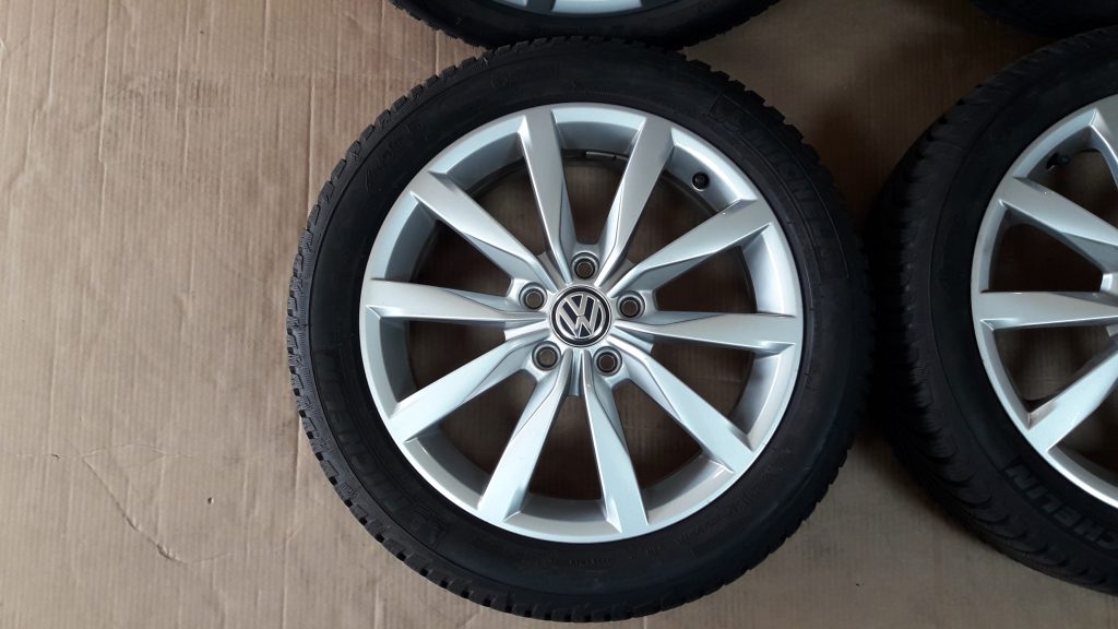 17 inch VW Golf 7 wheels with tires 5G0601025K