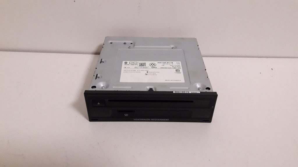 VW Golf 7 Multie Media control unit 3Q0035877B