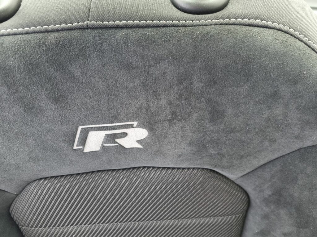 VW Golf 7 F.L. Interior Fabric Alcantara With Panels