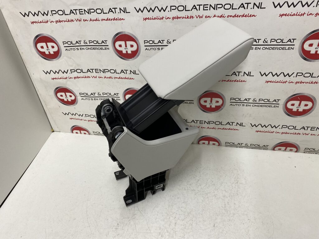 Seat 6F Armrest Leather 6F0864207E