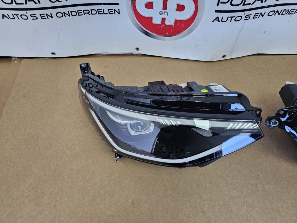 ID. BUZZ IQ LED HEADLIGHTS