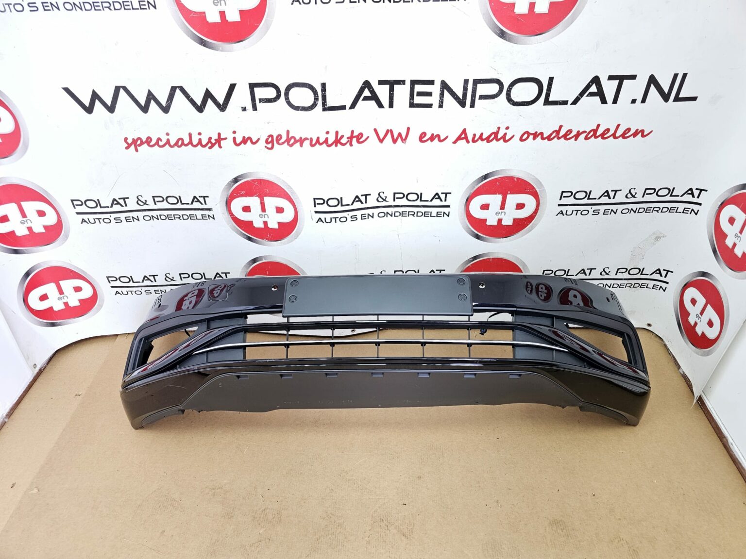 VW Passat B8 facelift Front Bumper LC9X