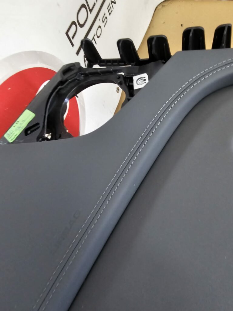 Audi Q8 lederen Dashboard 4M8857001A - Afbeelding 4