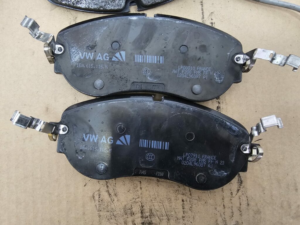 VW ID.4 ID4 Brake Discs and Pads Front - Image 3