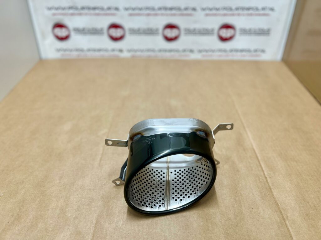 Audi RS3 Exhaust Tip Black/Chrome Left Rear