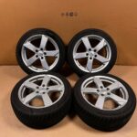 17 Inch Golf 8 Rims set with Winter Tires