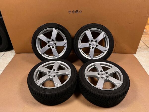 17 Inch Golf 8 Rims set with Winter Tires