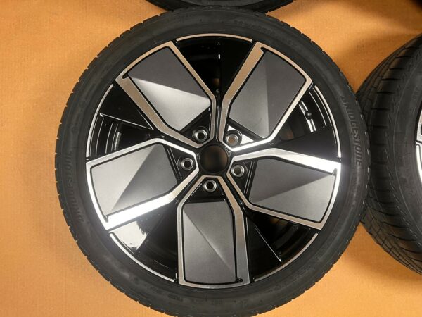 18 Inch Golf 8 Velgen Set met Banden 5H0601025BD - Afbeelding 2