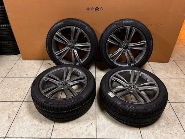 18 Inch Passat B8 Velgen Set met Banden 3G8601025N