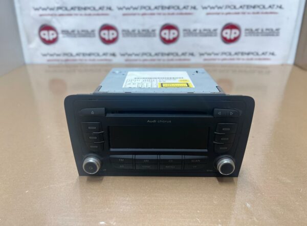 AUDI A3 8P Radio CD Player 8P0035152E