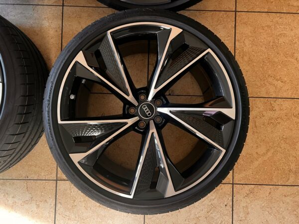 22 Inch RS6 RS7 4K Rims Hankook Tires 4K0601025BB - Image 2