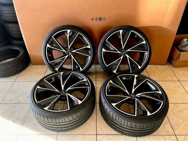 22 Inch RS6 RS7 4K Rims Hankook Tires 4K0601025BB