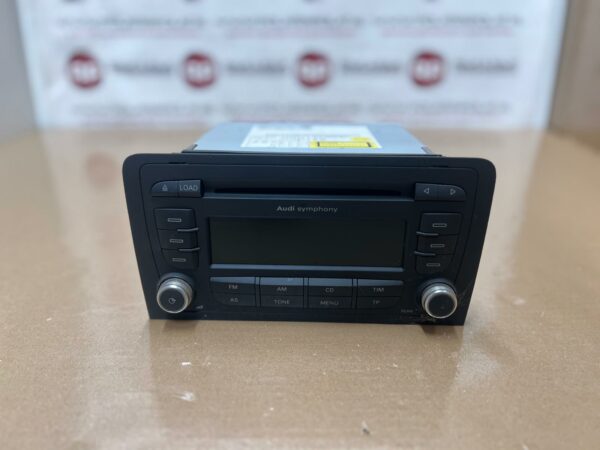 A3 8P Radio CD Player 8P0035195P