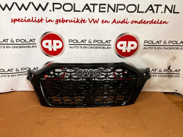 Audi RS3 8Y Grille Voorzijde Hoogglans Zwart 8Y0853651H