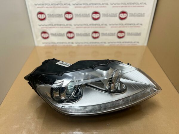 VW Phaeton Xenon headlight on the right 3D1941032E