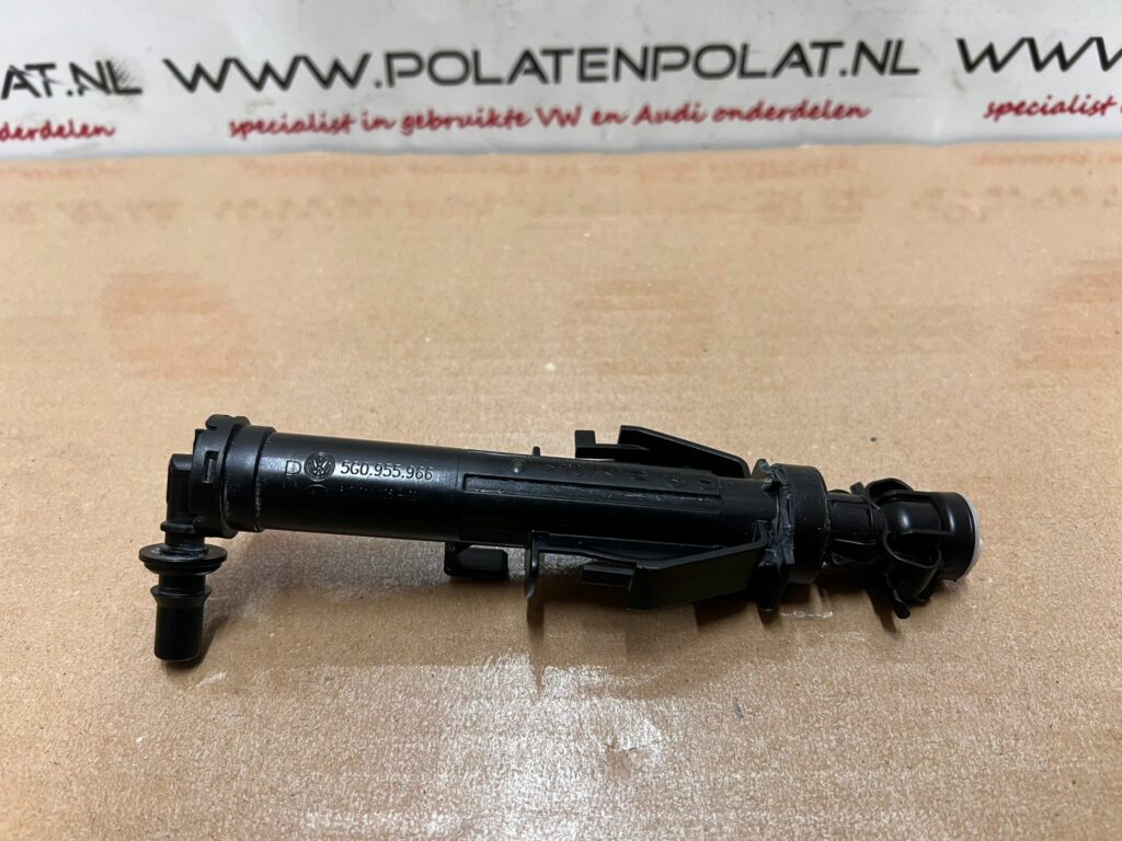 Golf 7 Headlight Sprayers on the right 5G0955966