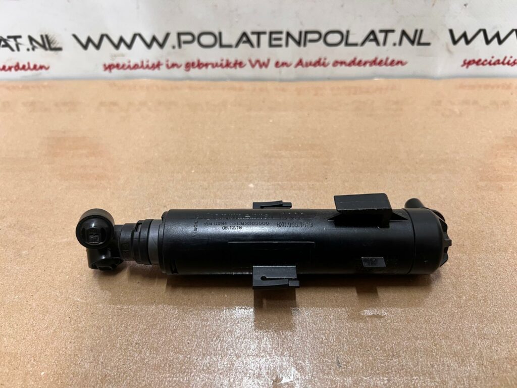 A1 8X Koplampsproeier Links 8X0955101B