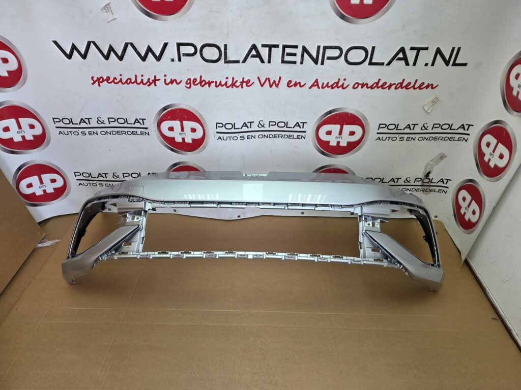 Golf 8 R Voorbumper LA7W