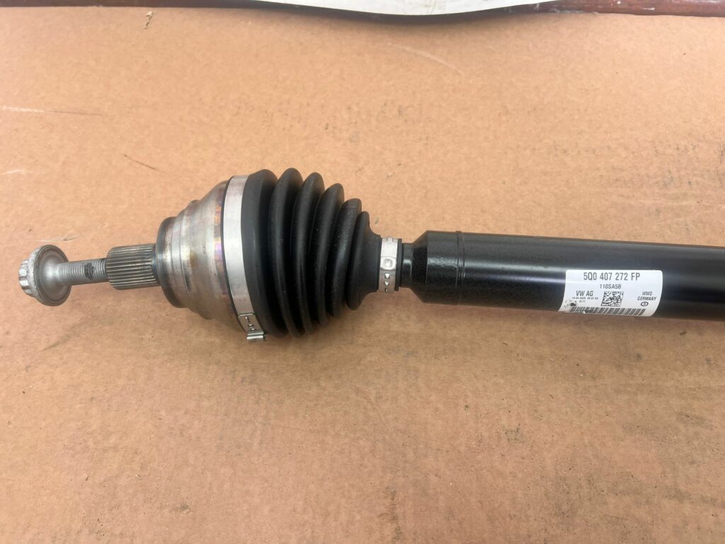 Golf 8.5 Aandrijfas Rechts-Voor 5Q0407272FP - Afbeelding 2