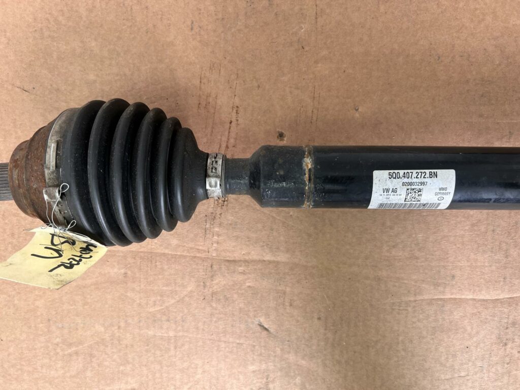 Golf 7 Aandrijfas rechts-voor 5Q0407272BN - Afbeelding 2