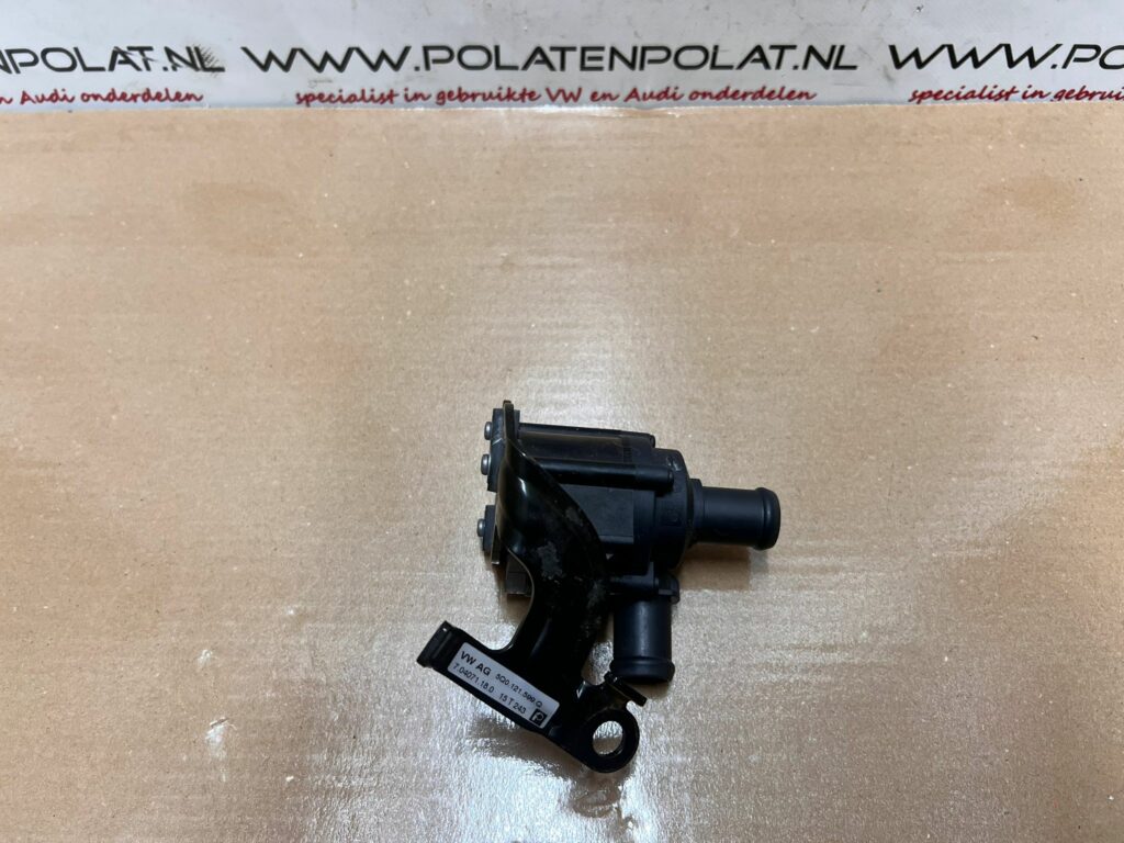 Golf 7 Extra Waterpomp 5Q0965561B