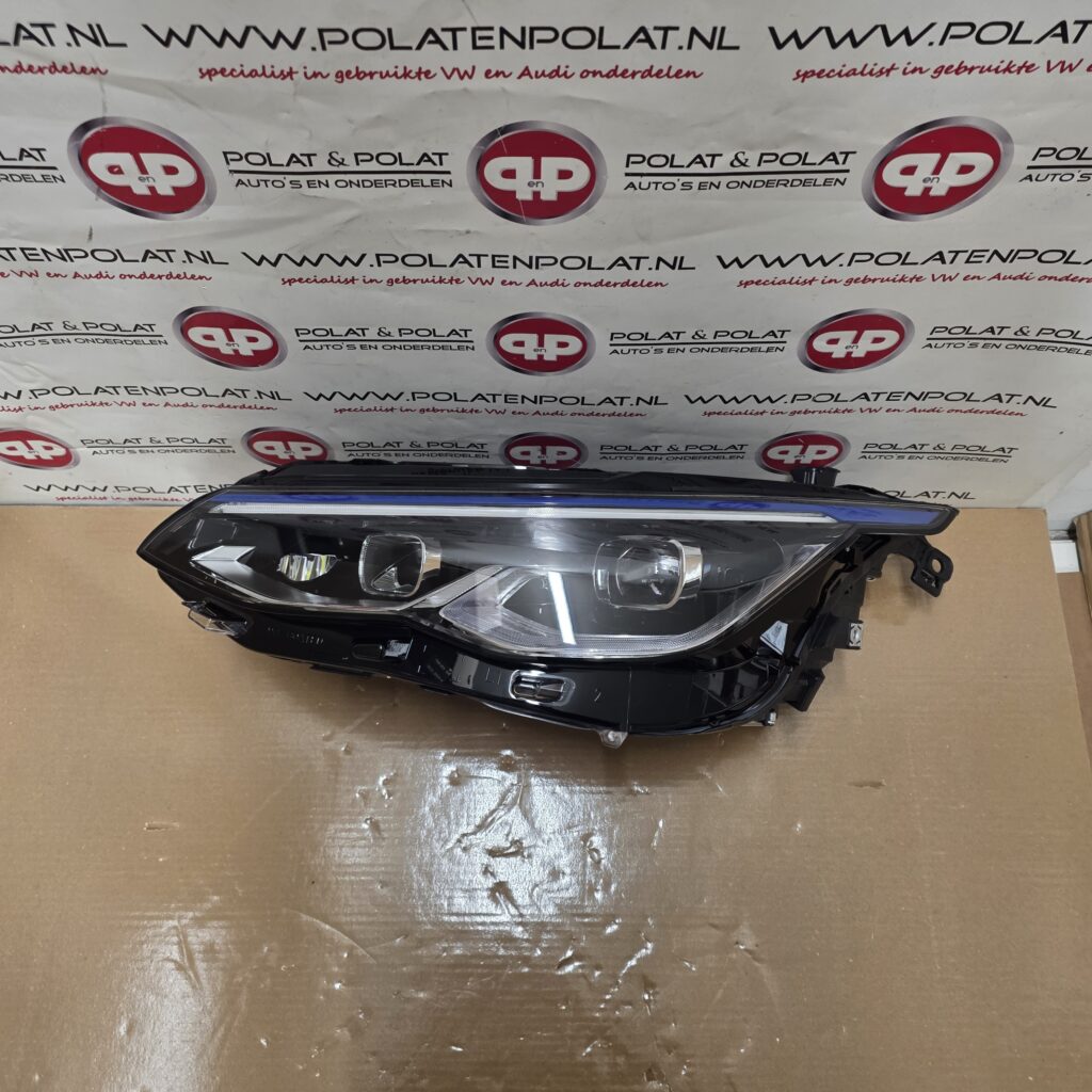 Golf 8 GTE koplamp links nieuw