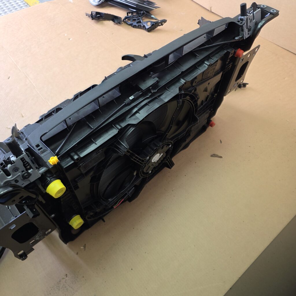 Golf 8 Facelift R-line voorkop LY9T - Afbeelding 5