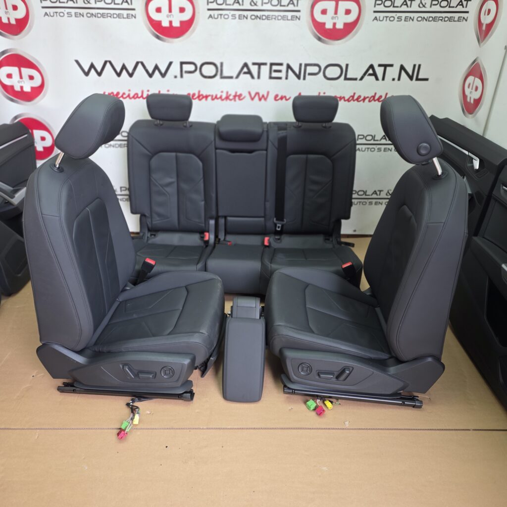 Audi Q3 F3 leder interieur