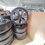 22 Inch Audi E-tron Velgen met banden