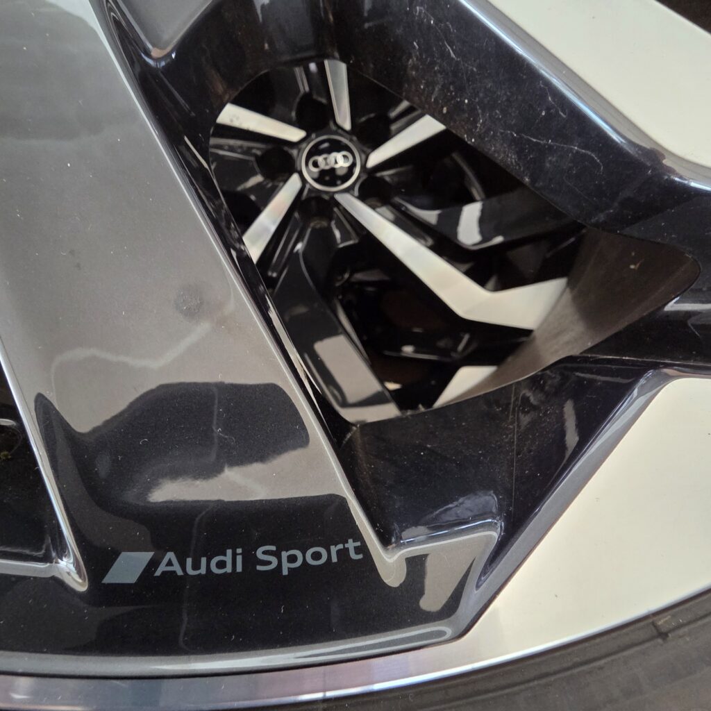 21 Inch Audi E-tron velgen met banden - Afbeelding 3