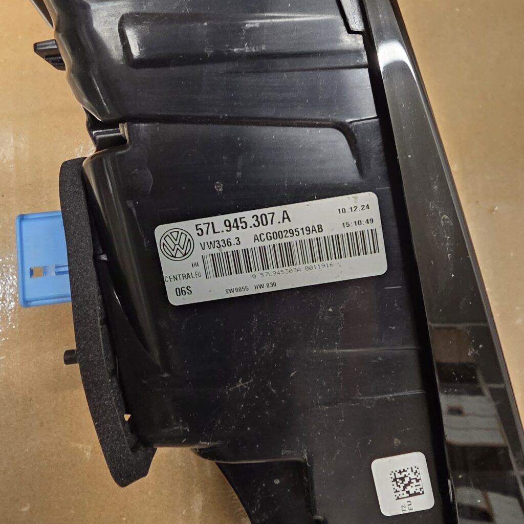 VW TAYRON Achterlicht - Afbeelding 2