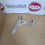 VW Multivan T7 Draagarm links