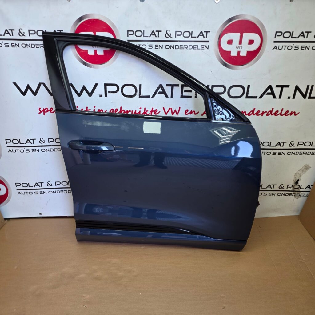 Audi E-Tron 4KE Portier rechts Voor LZ5Y