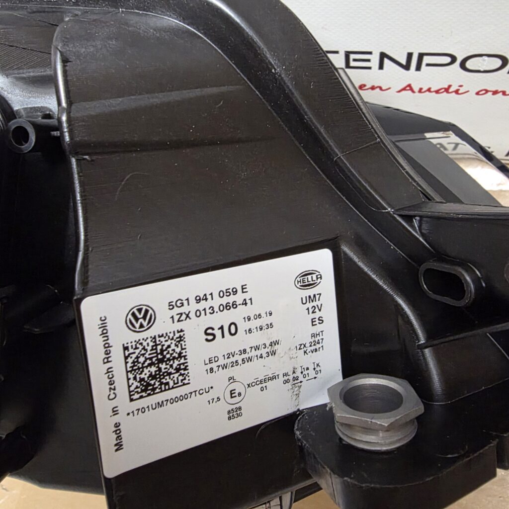 VW Golf 7 GTI Facelift LED Headlight Left New - Image 2