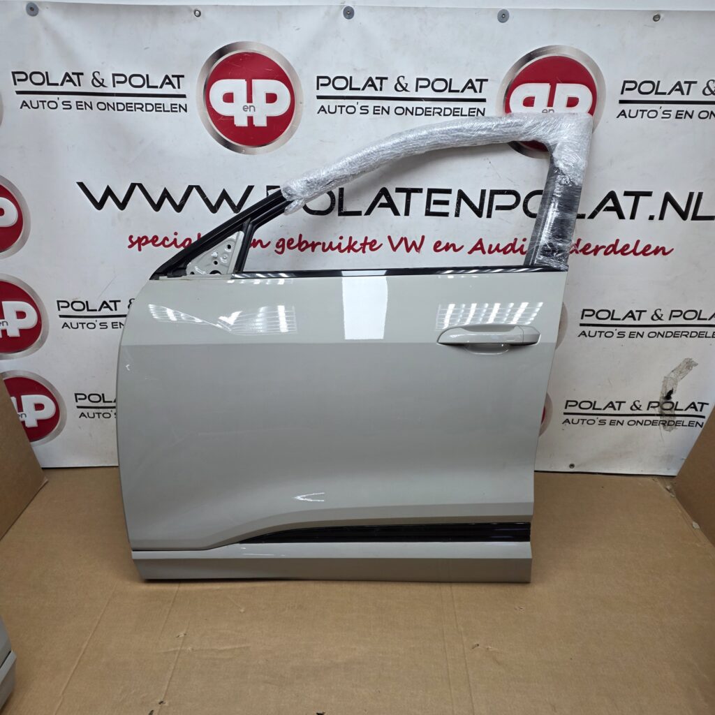 E Tron portier Links voor