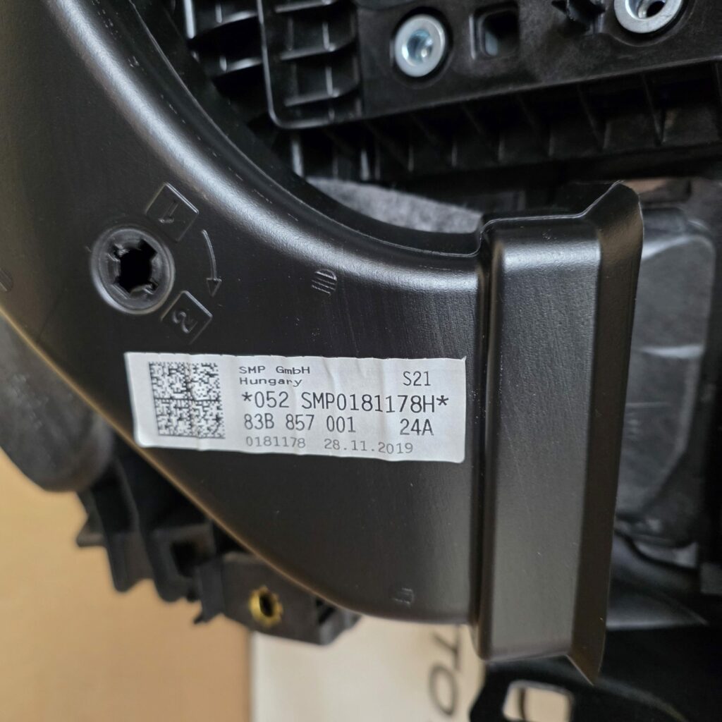 Audi Q3 F3 Dashboard - Image 2