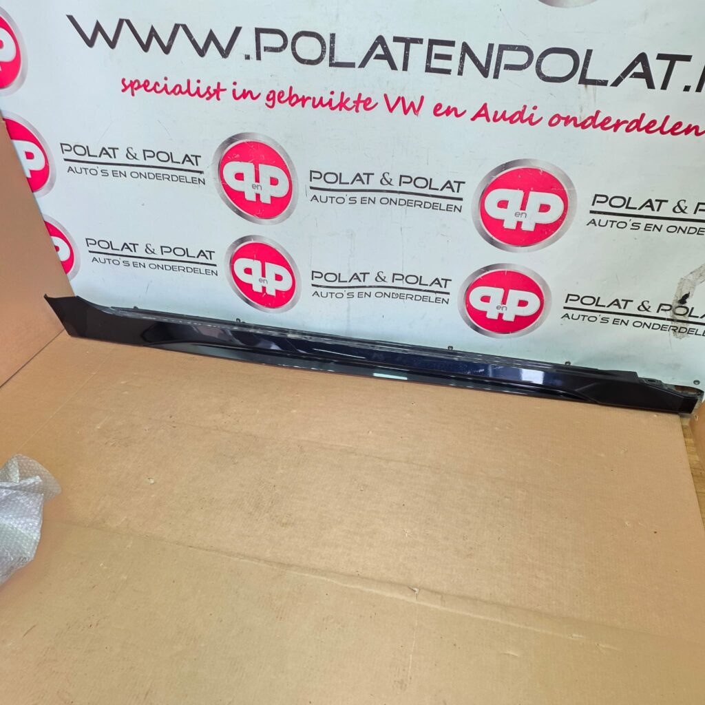 RS7 4k zijskirts rechts