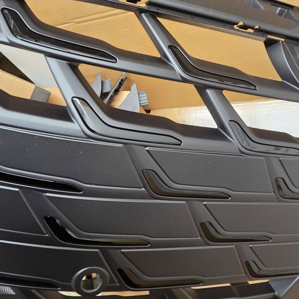 Audi A3 S3 8Y facelift grille blackline - Image 2