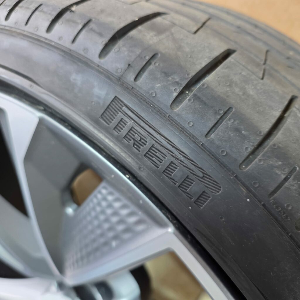 22 inch Rs6 Rs7 Rims with Pirelli tires - Image 4