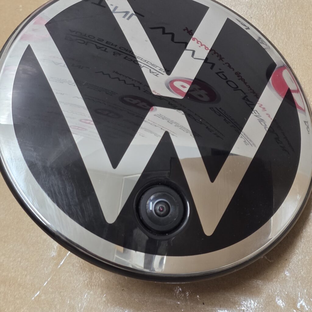 Origineel Volkswagen Arteon embleem met camera - Afbeelding 2