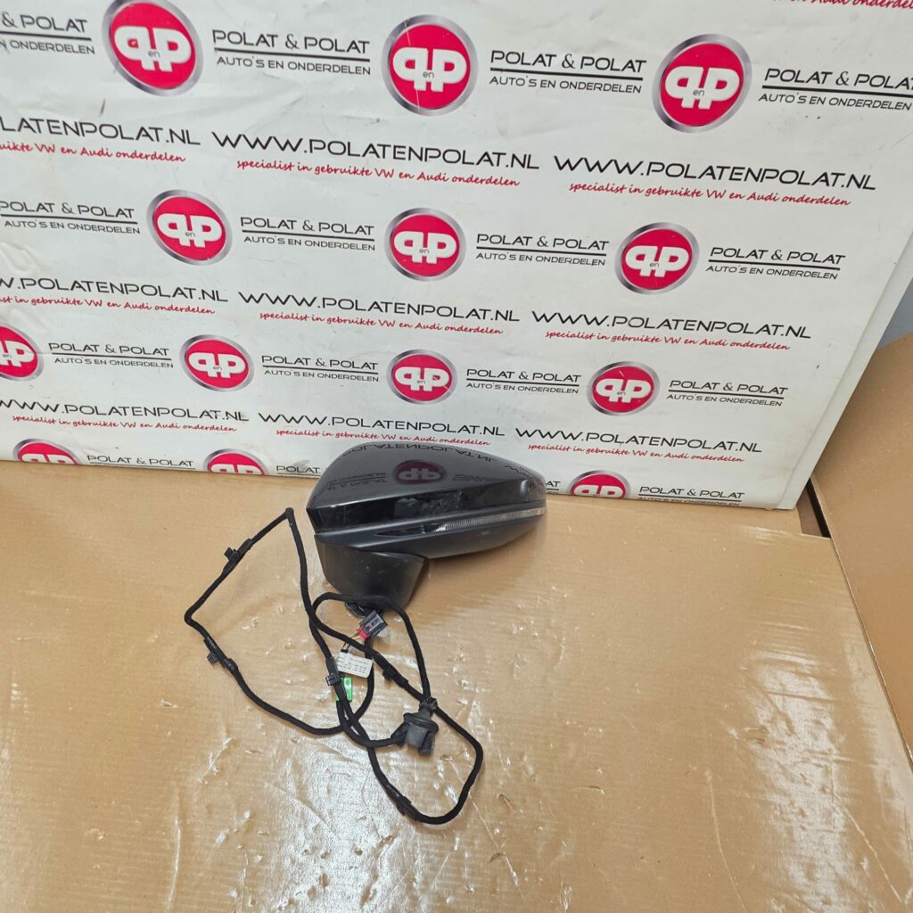 A7 4k folding mirror left