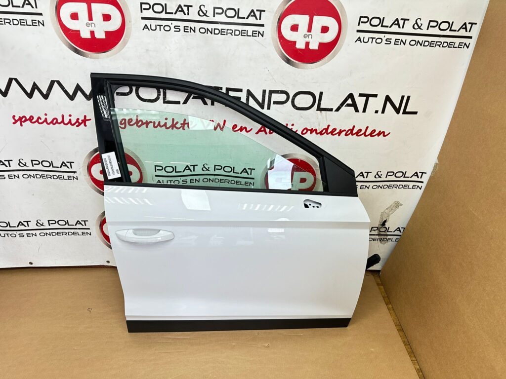 Seat Arona Right Front door LS9R