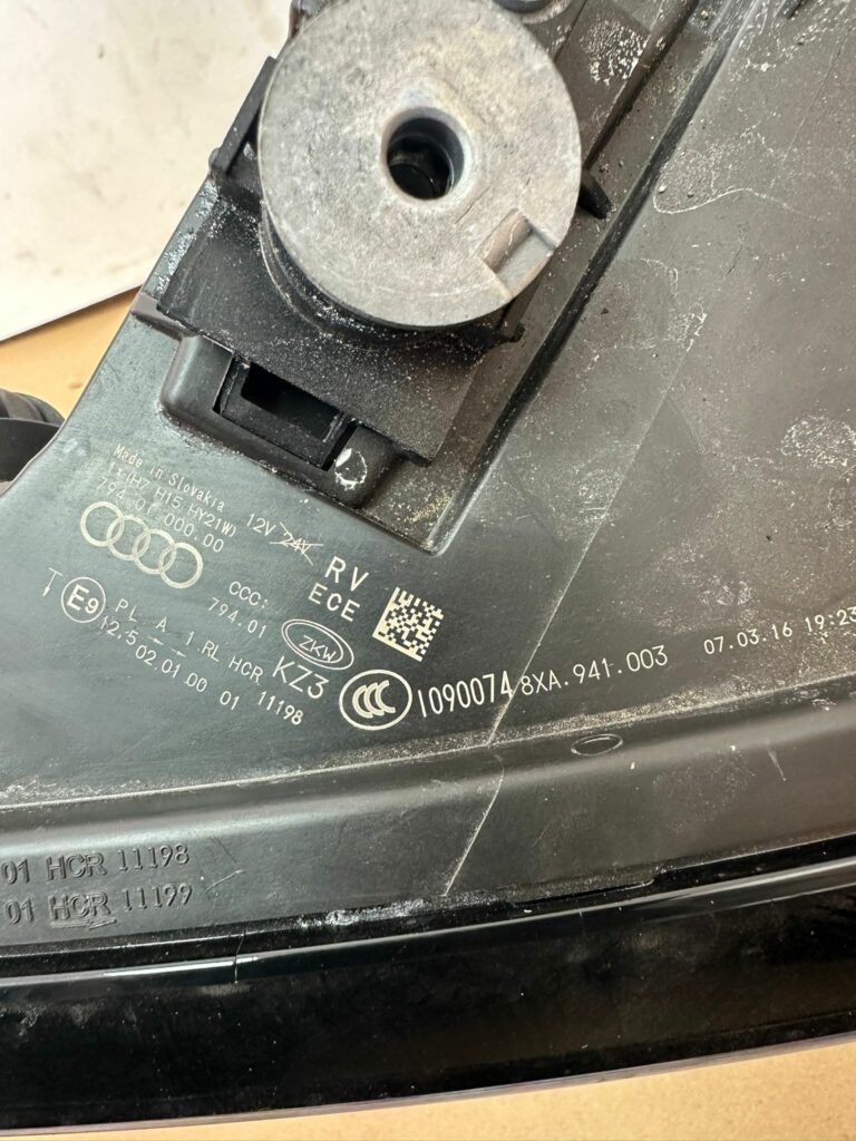 A1 8x facelift koplamp - Afbeelding 2