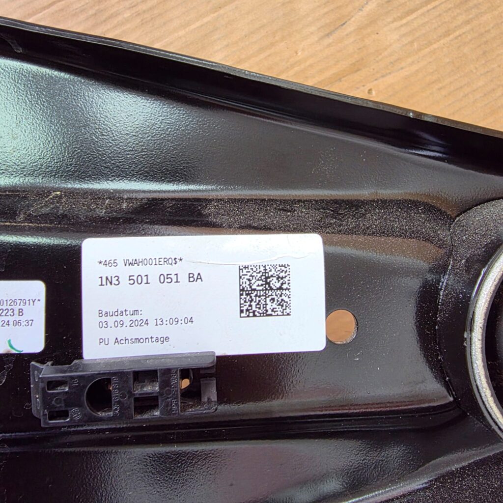 VW ID Buzz suspension Rear right - Image 2
