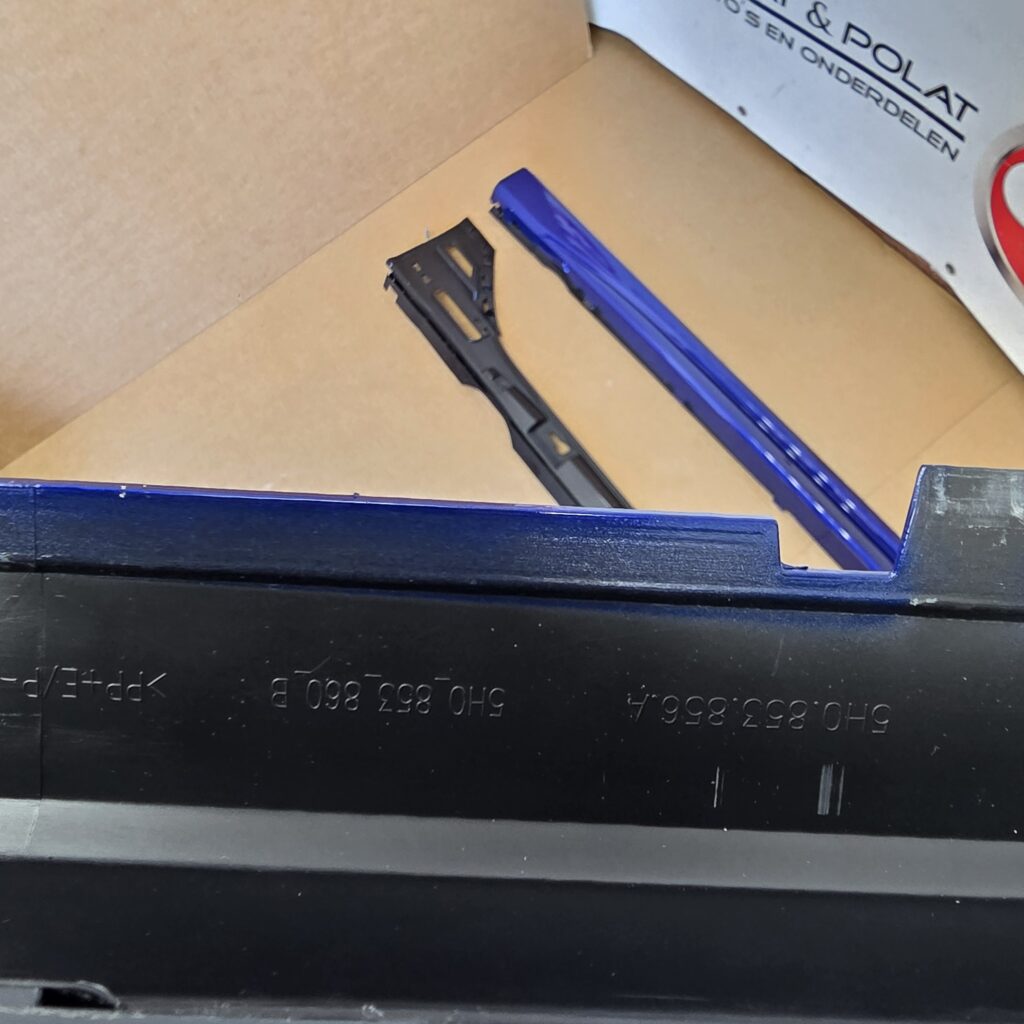 VW Golf 8 R side skirts LD5K - Image 2