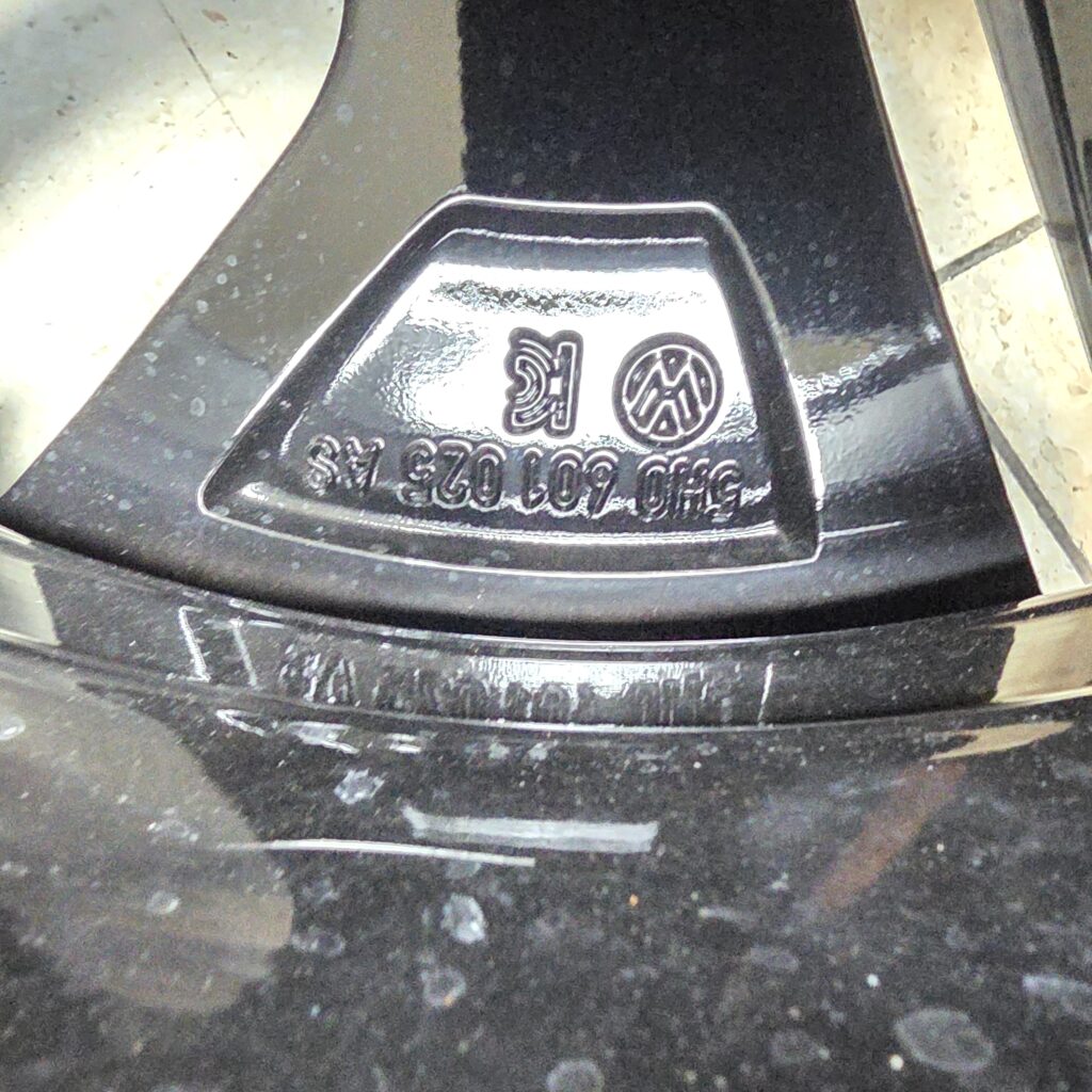 18 inch original York rims summer tires Volkswagen Golf 8 5H0601025AS - Image 5