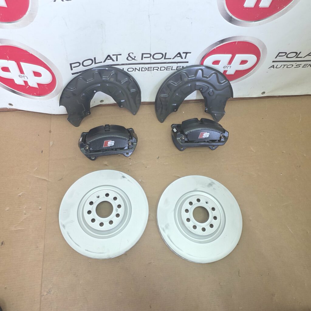 Audi S3 A3 8Y brake caliper with brake discs L+R