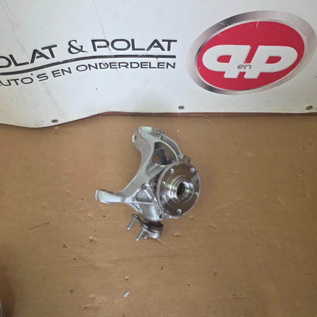 VW Audi Seat Steering knuckle with roller bearing 5WA407257A